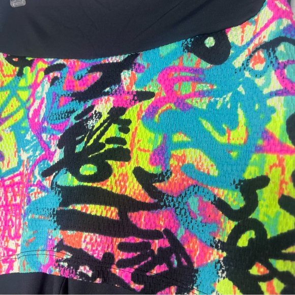 Andreia Vasques leggings with skirt attached spray paint design stretchy neon - Picture 6 of 11